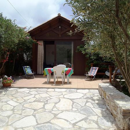 Villa Il Rustico Di Pino à Custonaci Extérieur photo