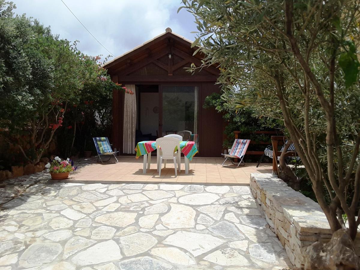 Villa Il Rustico Di Pino à Custonaci Extérieur photo
