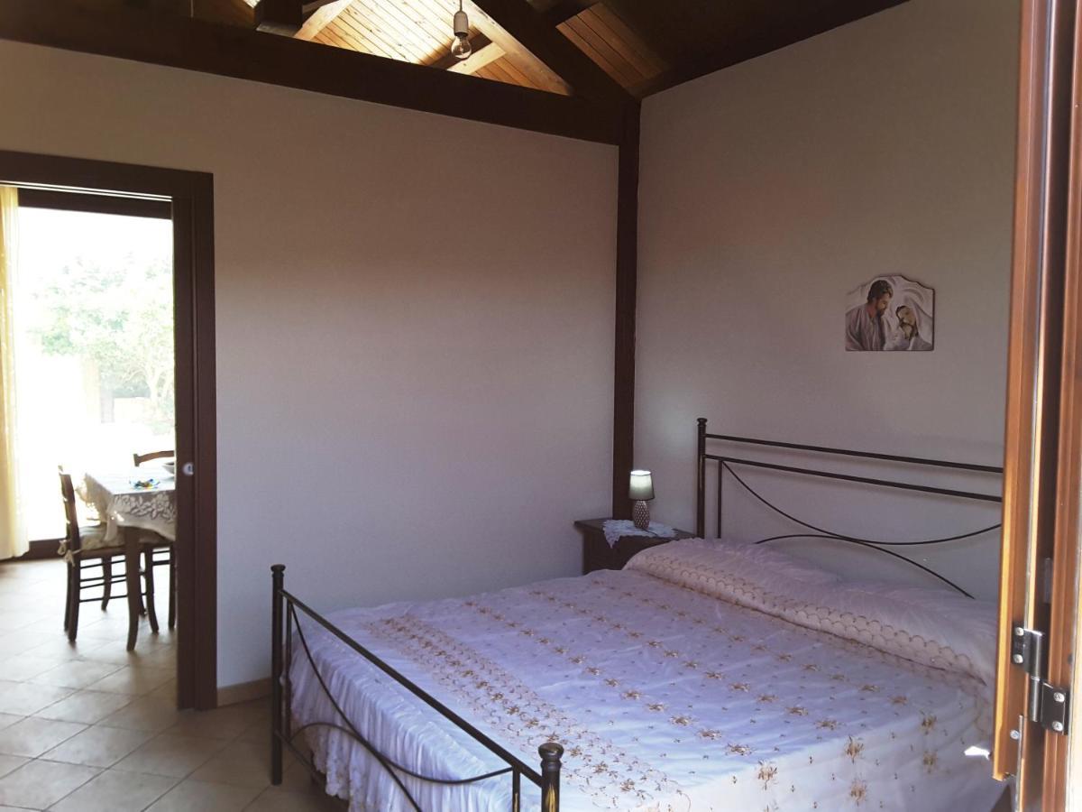 Villa Il Rustico Di Pino à Custonaci Extérieur photo