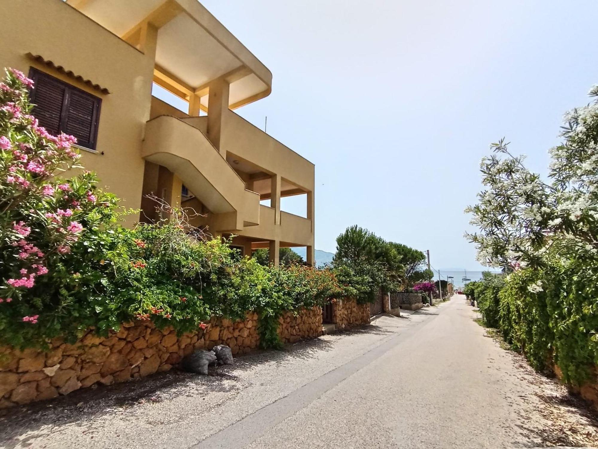 Villa Il Rustico Di Pino à Custonaci Extérieur photo